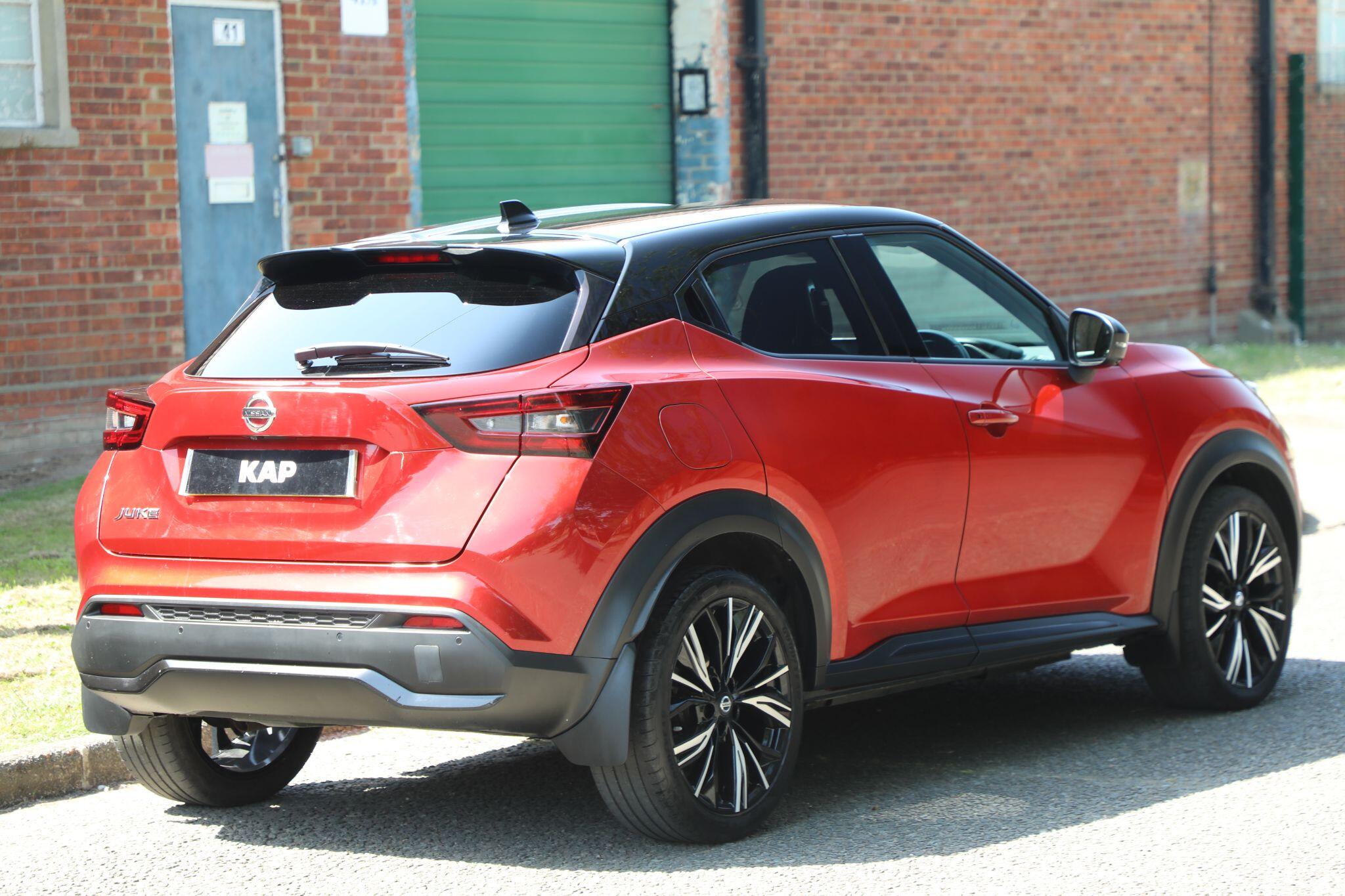 Large vehicle image